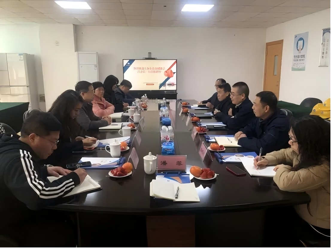 協(xié)會(huì)會(huì)長(zhǎng)呂金海帶隊(duì)走訪(fǎng)理事單位——上海龍陽(yáng)、上海龍昂